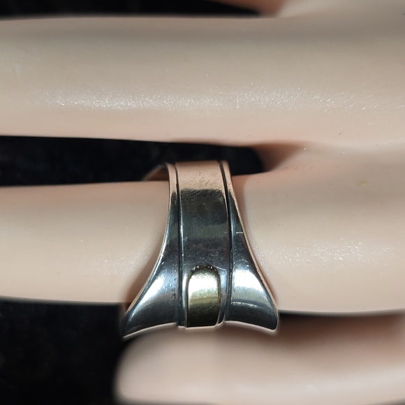 Silpada Cigar Style Ring Stamped 9.25 with gold banding around the center - Picture 7 of 8